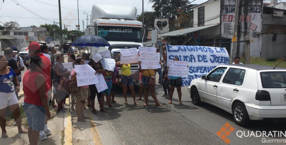 Bloquean Padres De Familia El Bulevar L Zaro C Rdenas De Acapulco