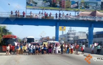 Padres Cierran Media Hora El Bulevar Vicente Guerrero De Acapulco