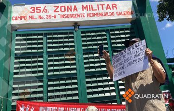 Protestan Por V Ctimas De Guerra Sucia En Cuartel Militar De Chilpancingo