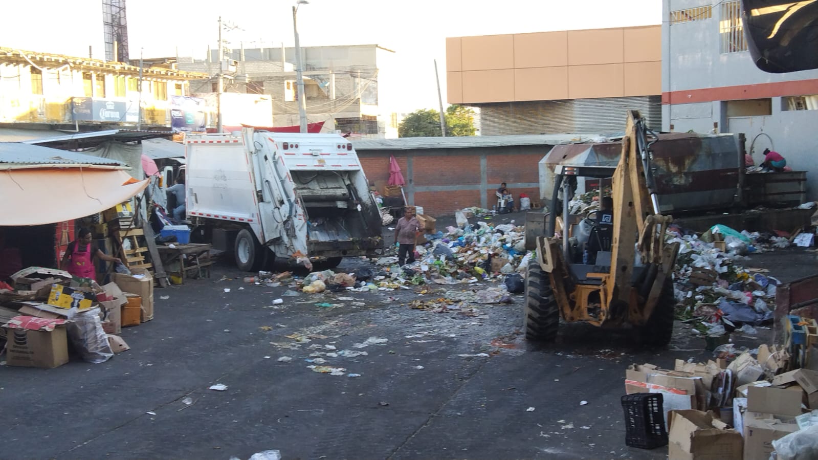 Recogen más de 2 mil toneladas de basura en puente vacacional en Acapulco