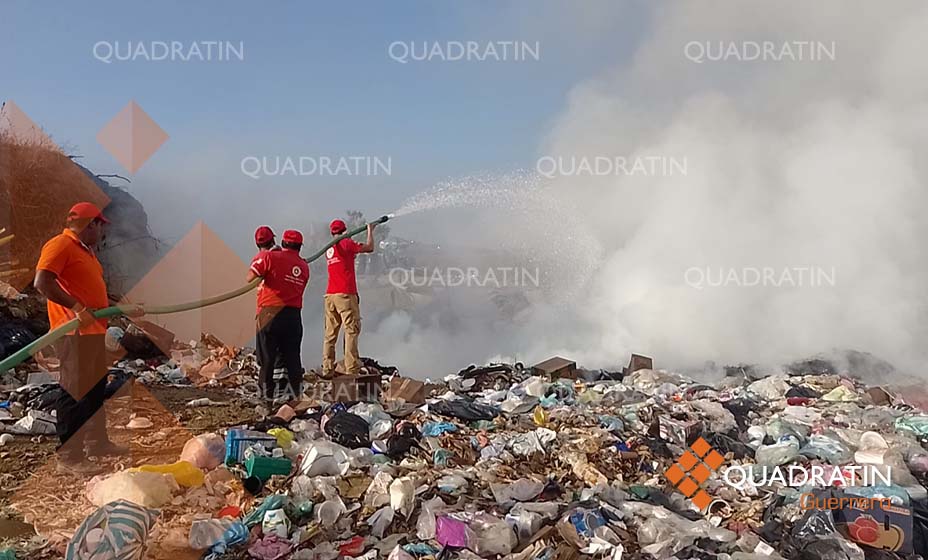 Tardan Horas En Controlar Incendio En Relleno Sanitario De Ometepec