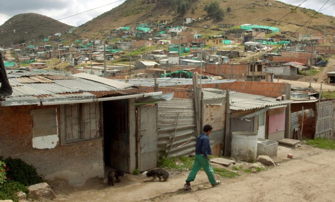 Cepal propone ingreso básico para ayudar a población más vulnerable