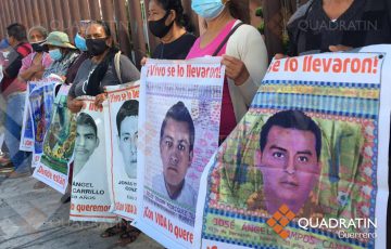 Descarta Sheinbaum asistir a reunión de AMLO con padres de los 43 ...
