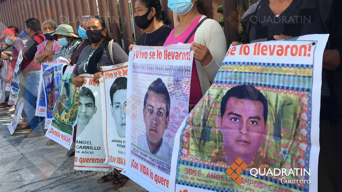 Descarta Sheinbaum asistir a reunión de AMLO con padres de los 43