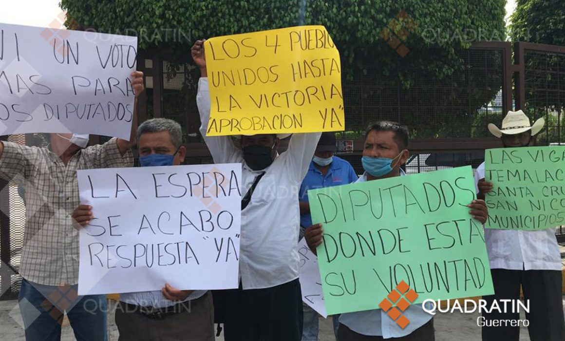 Protestan afuera del Congreso para exigir creación de 4 municipios