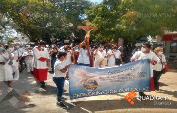 Marchan católicos en Acapulco para pedir por la paz en el mundo ...