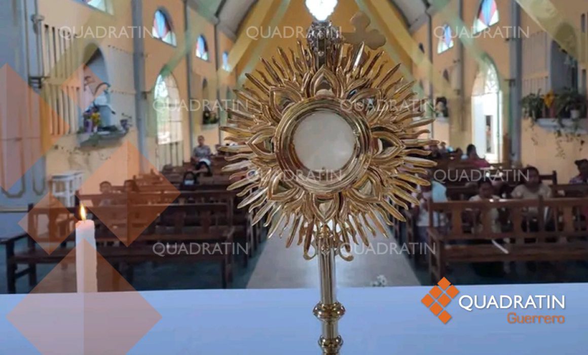 Solemnidad de Corpus Christi reúne a católicos en iglesias de Acapulco
