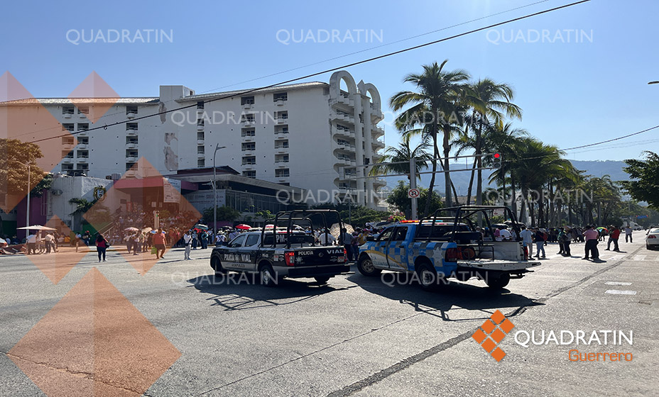 Bloquean maestros del SUSPEG la Costera de Acapulco para exigir reunión ...