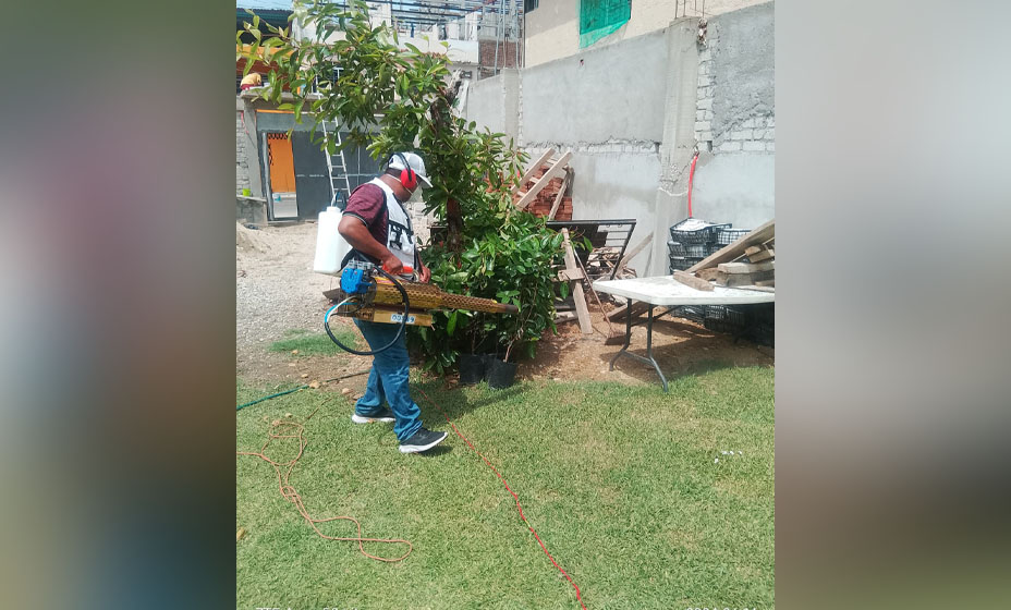 Hacen labores de fumigación en colonia Hogar Moderno de Acapulco ...