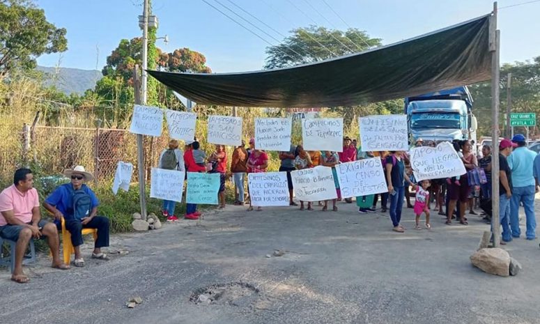 Cumple 3 días bloqueo en carretera de Tierra Colorada