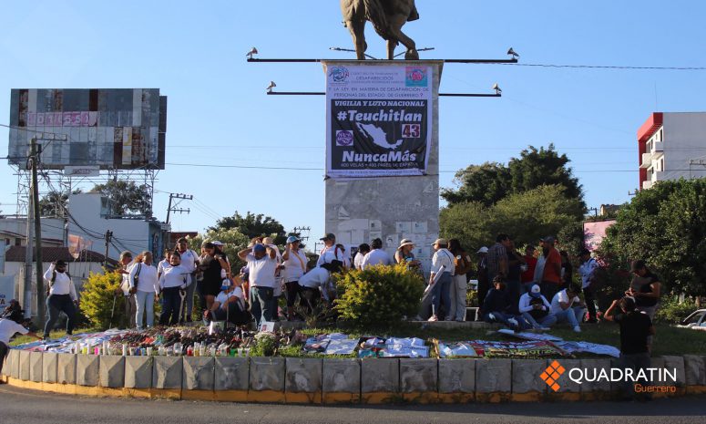 Nunca más 400 velas+400 pares de zapatos, condenan en Chilpancingo