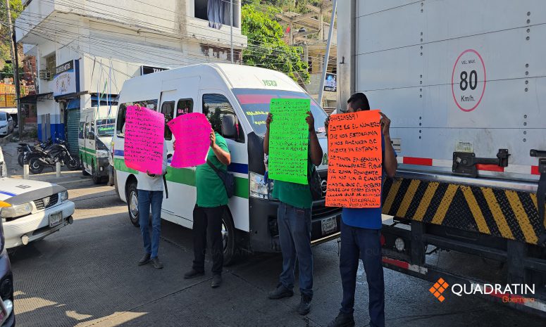 Bloquean transportistas contra extorsiones en Acapulco; hay disparos