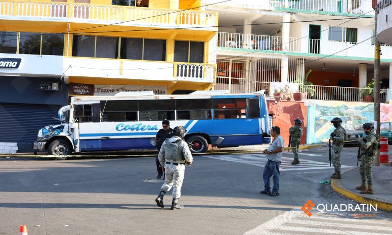 Asesinan a chofer dentro de camión del transporte público en Acapulco