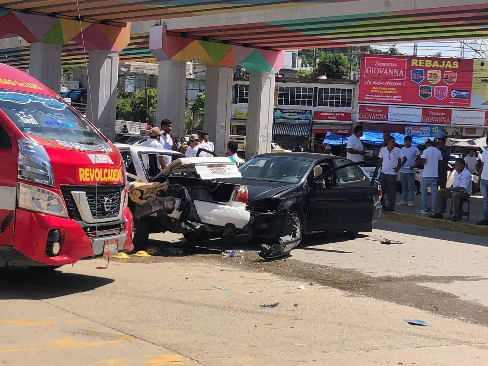Choque entre taxi y un auto deja 3 lesionados en Acapulco - Quadratín ...