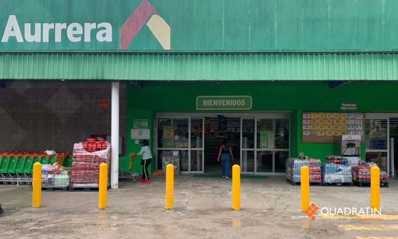 Tras 4 días reabren tiendas tras inundación por tromba en Chilpancingo