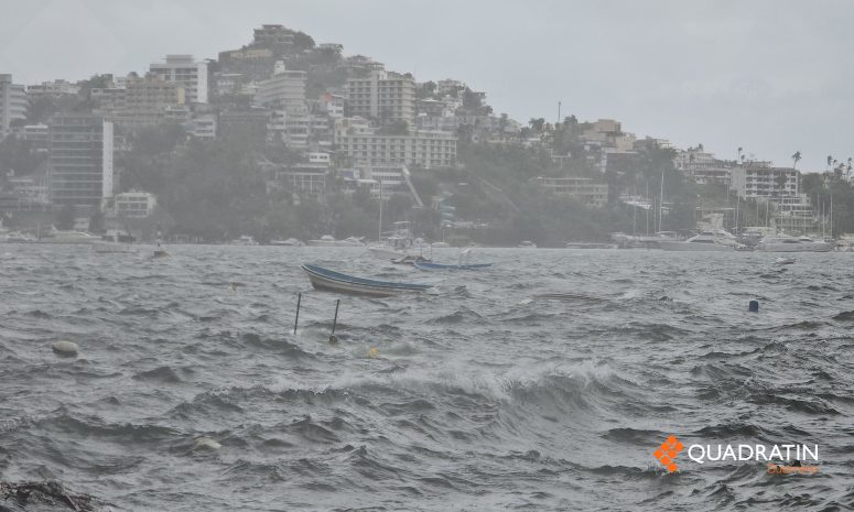 Cierran el puerto de Acapulco a la navegación ante la tormenta Trudy