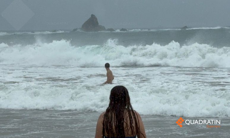 Advierten olas de hasta 5 metros en Guerrero por el huracán Vance