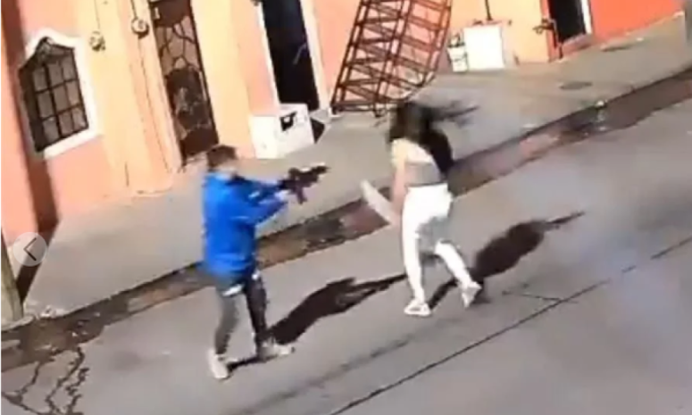 Buscan a hombre que es videograbado mientras dispara asu expareja en GDL