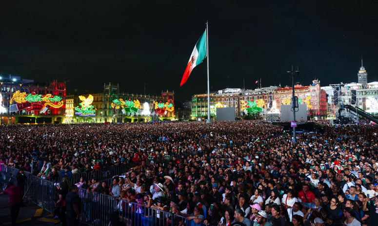 ¡Zócalo lleno! Inician festejos patrios en CDMX antes de Grito de Sheinbaum