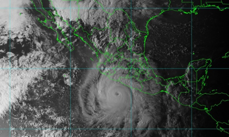 ¡Huracán Polo recupera categoría 5 y descarga lluvias torrenciales!
