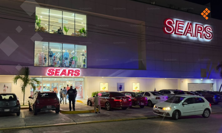 Asaltan 3 hombres armados tienda Sears en Acapulco; detienen a 2