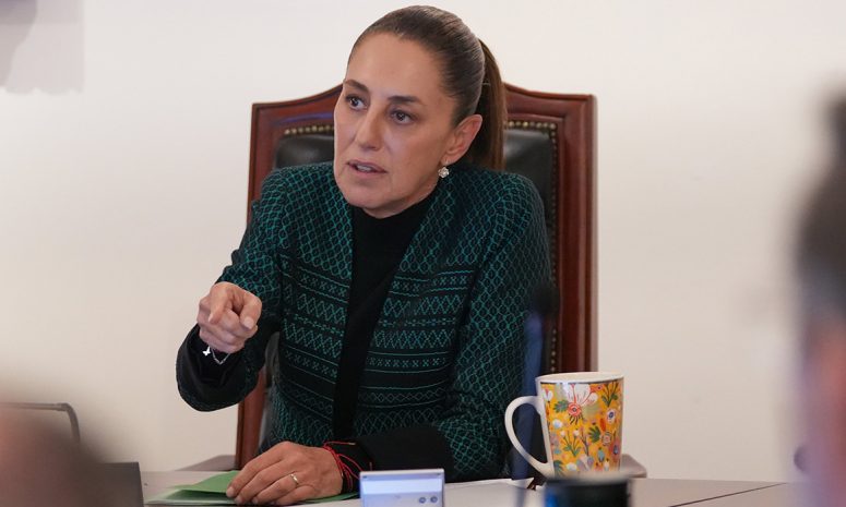 Pide Sheinbaum resguardarse ante fortalecimiento del huracán Simón