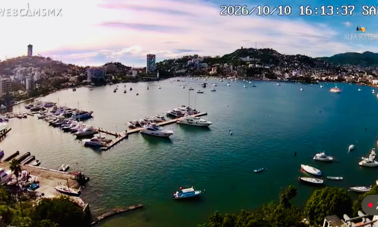 Regresan a Acapulco el brillo del sol y el cielo azul tras huracán Simón