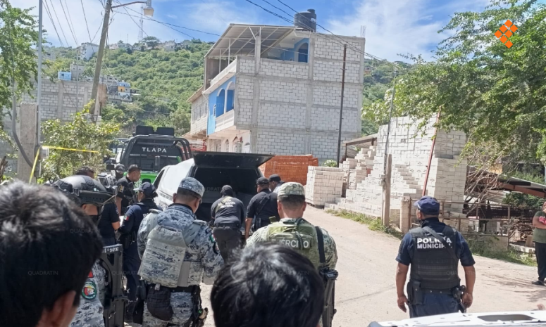 Dejan a un hombre lapidado en la entrada de Tlapa