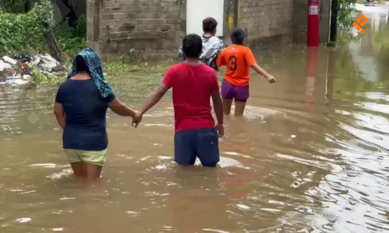 Inunda canal 10 casas y revive temor de vecinos en Acapulco